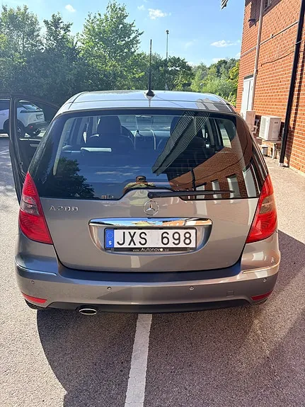 Mercedes-Benz A200