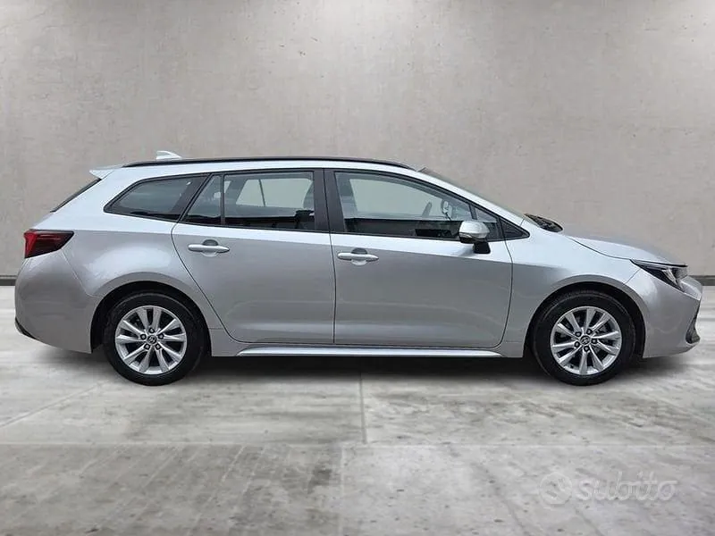 Toyota Corolla 2023 photo 3