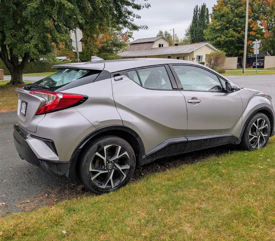 Toyota Chr 2018 photo 2