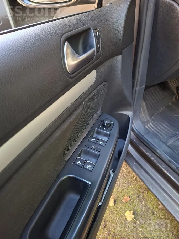 Volkswagen Golf 6 2011 photo 4