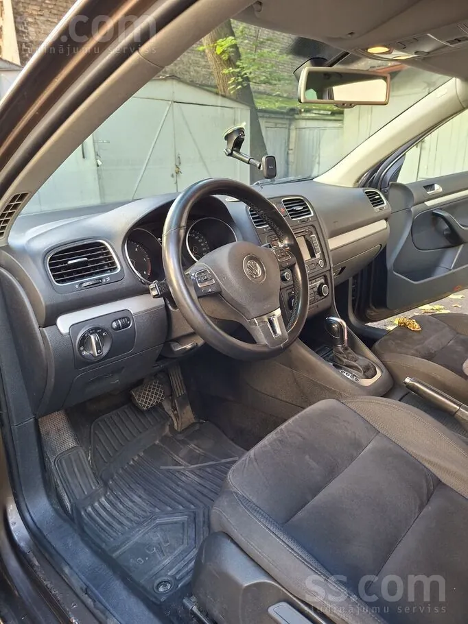 Volkswagen Golf 6 2011 photo 3