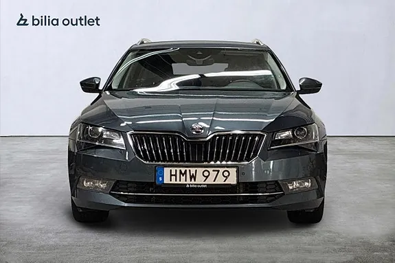 Skoda Superb 2018 photo 3