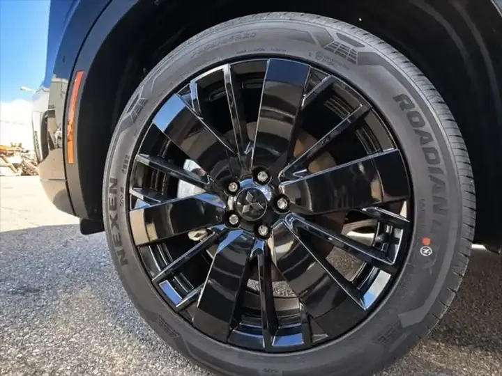 Mitsubishi Outlander 2026 photo 4