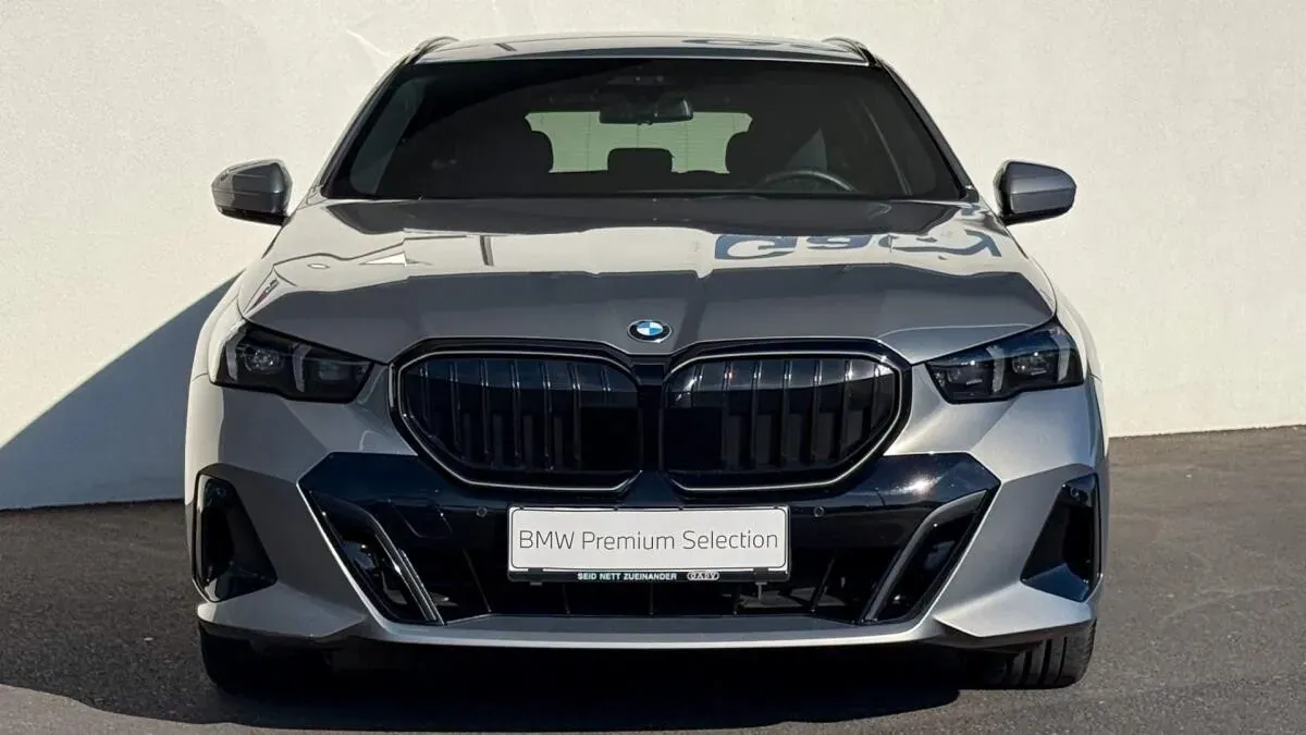 BMW 5 Series 2025 photo 2