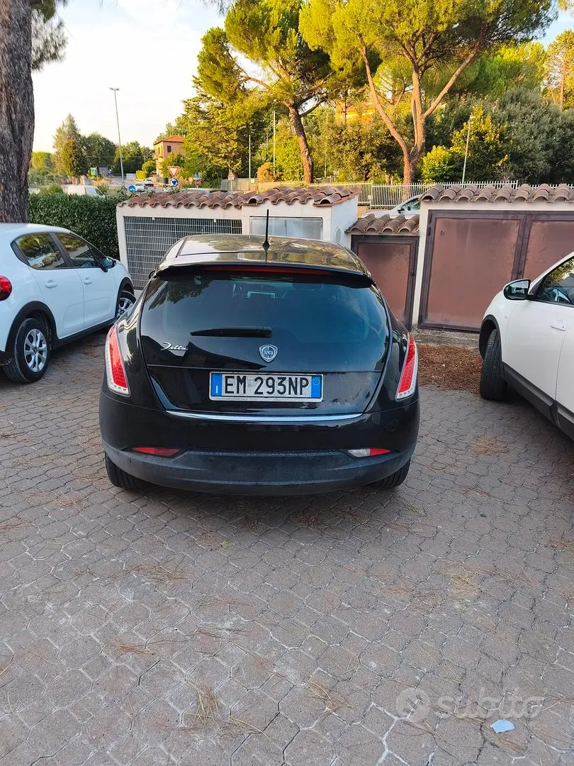 Lancia Delta 2012 photo 3