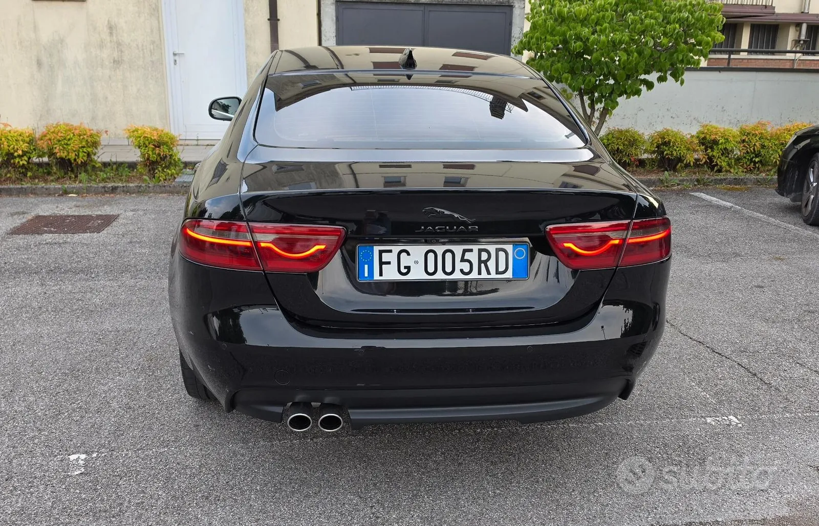 Jaguar Xe 2017 photo 5