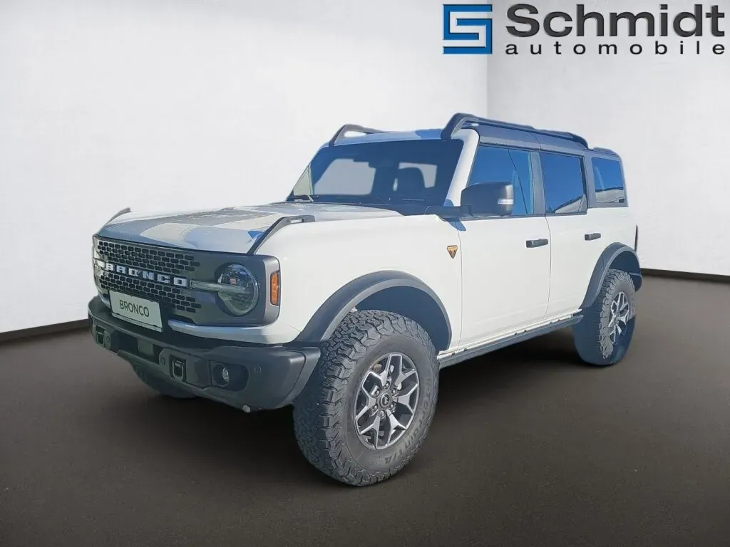 Ford Bronco 2024 photo 2