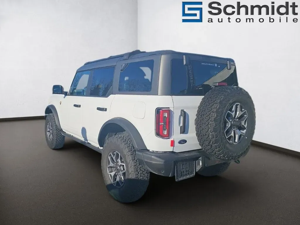 Ford Bronco 2024 photo 3