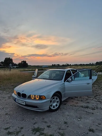 BMW 520I 2003 photo 2
