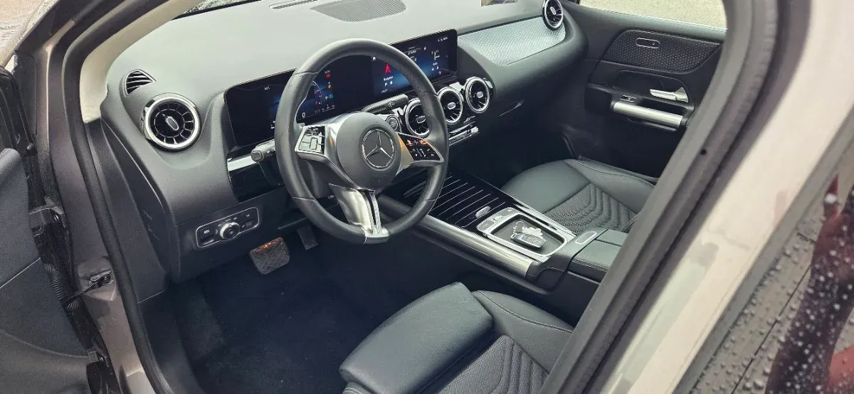 Mercedes-Benz B-Class 2024 photo 2