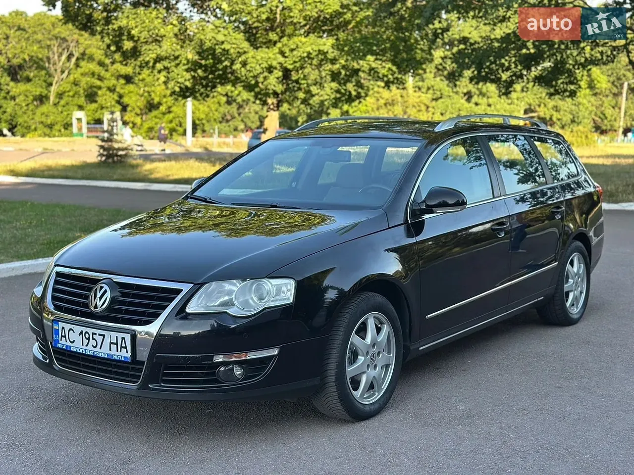 Volkswagen Passat 2010 photo 3