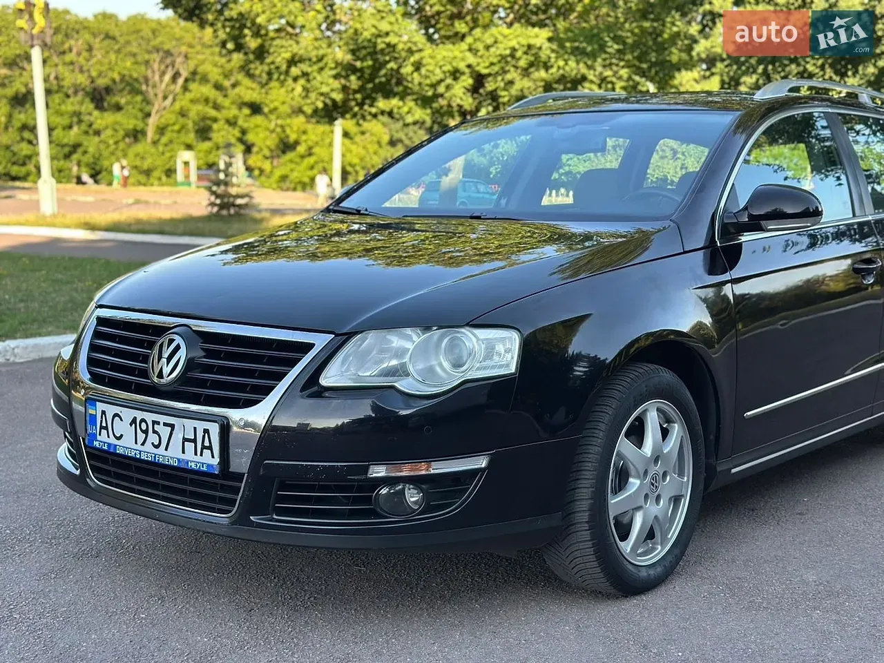 Volkswagen Passat 2010 photo 4
