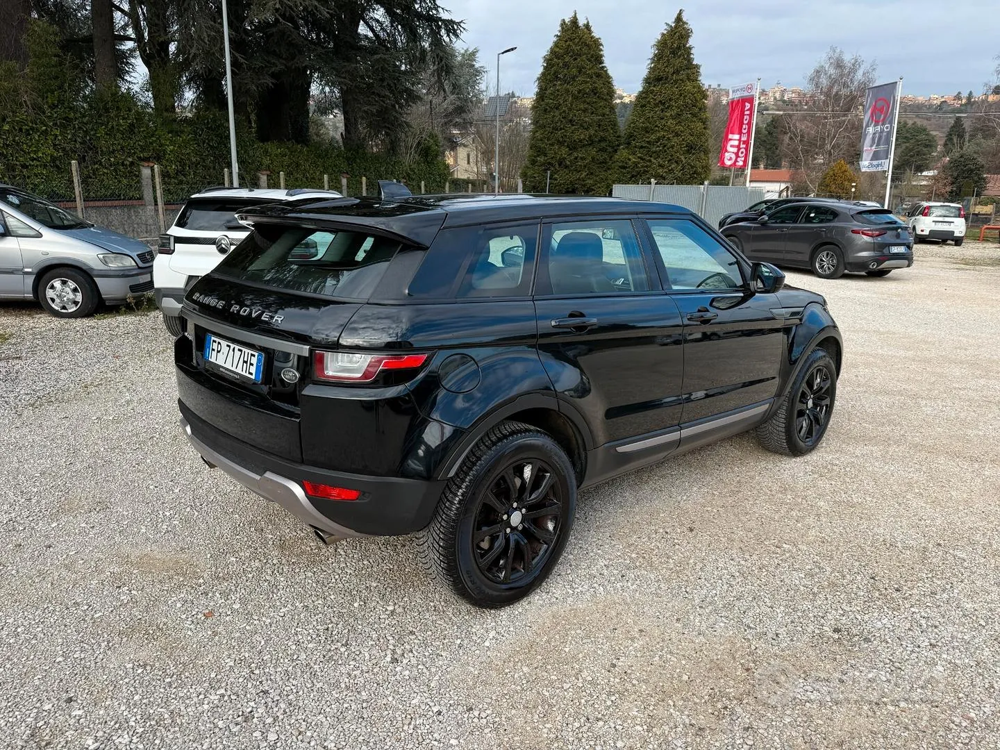Land Rover Evoque 2018 photo 3