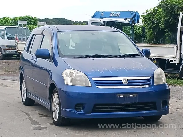 Toyota Raum