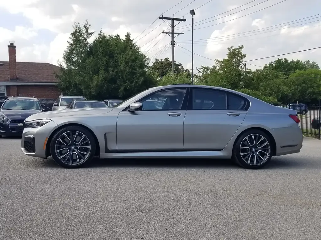 BMW 7 Series 2021 photo 3