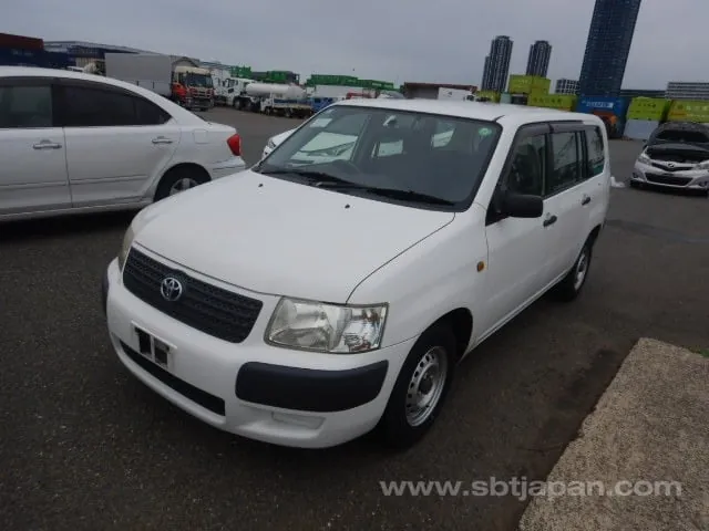 Toyota Succeed 2014 photo 2