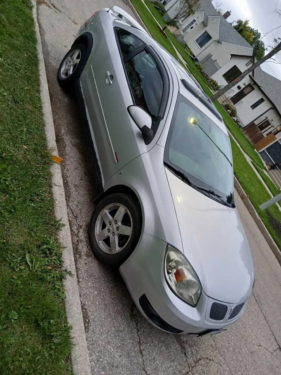 Pontiac G5 2008 photo 2