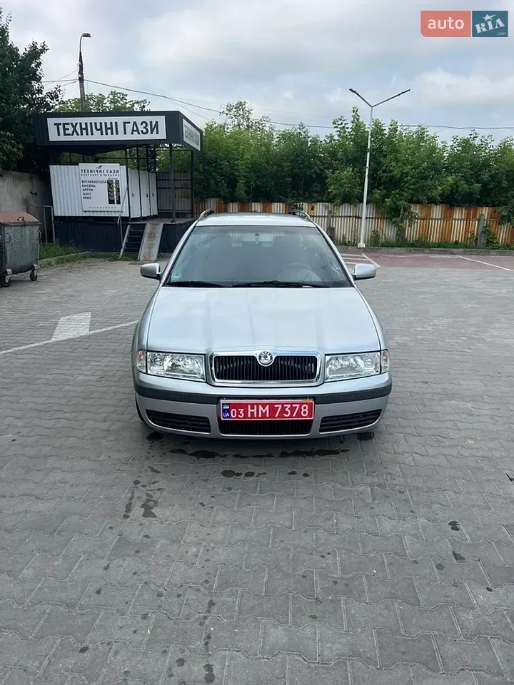 Skoda Octavia 2009 photo 3