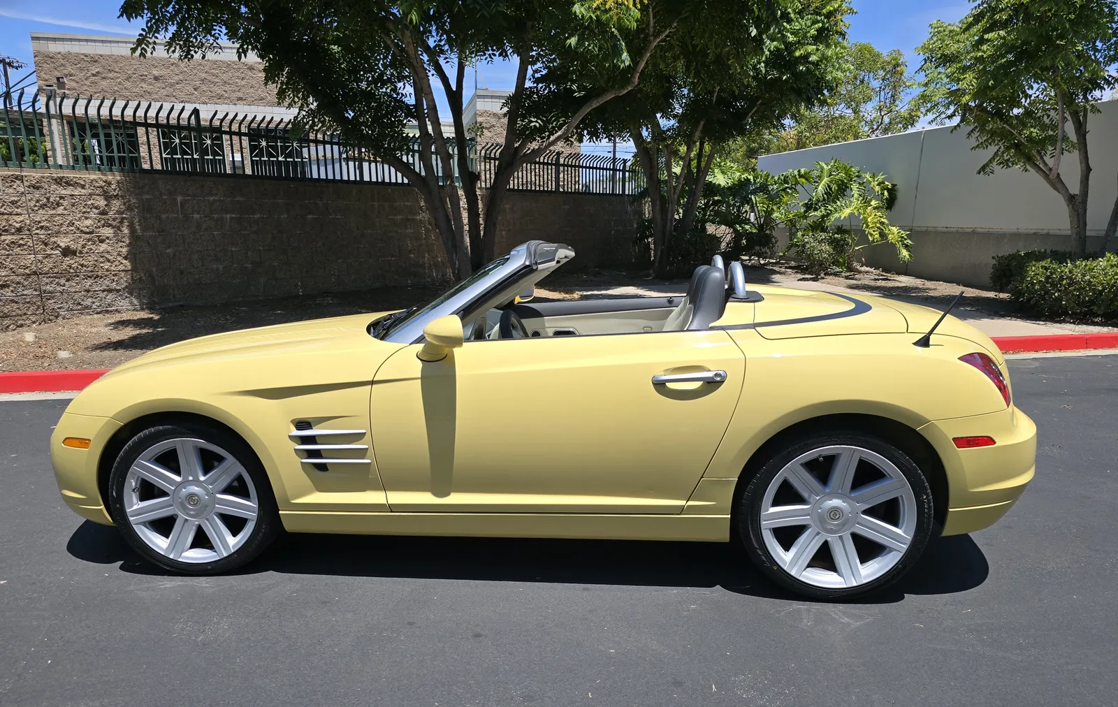 Chrysler Crossfire