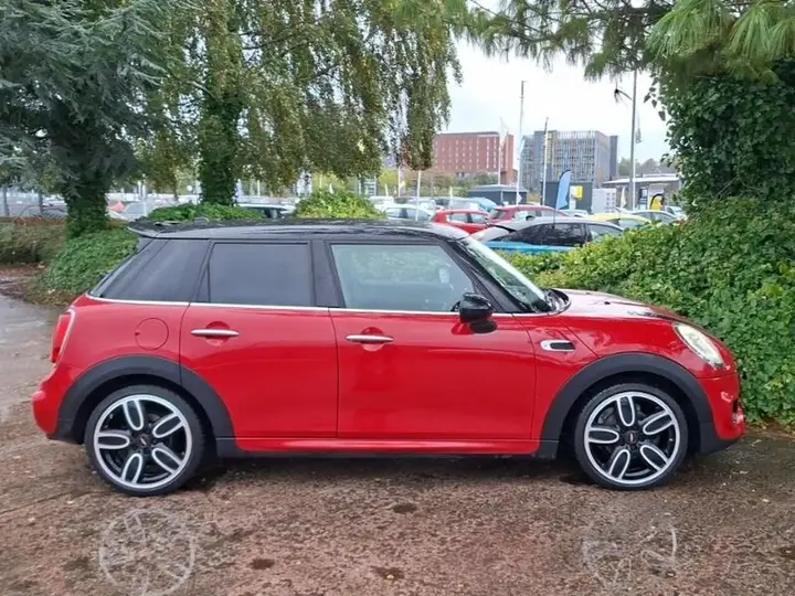 Mini Hatch 2018 photo 4