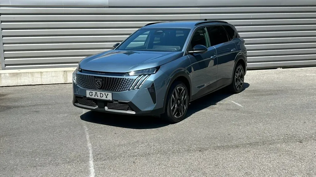 Peugeot 5008 2025 photo 2