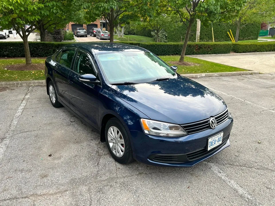Volkswagen Jetta 2012 photo 3