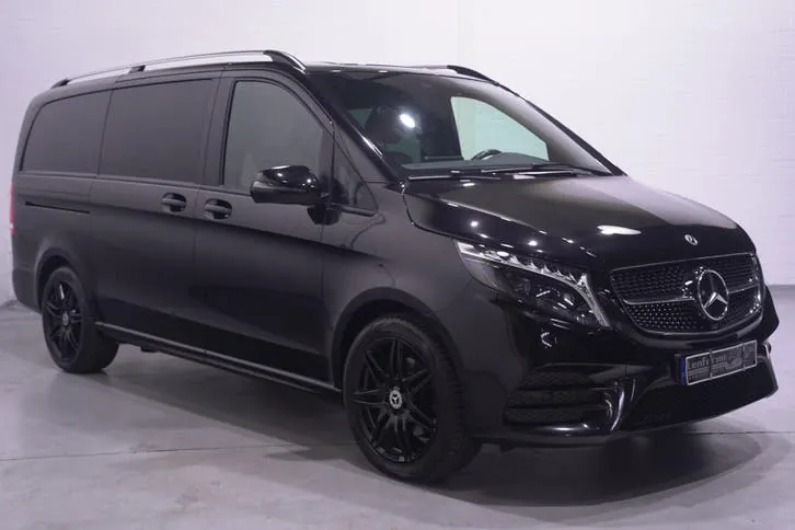 Mercedes-Benz V-Class 2023 photo 2
