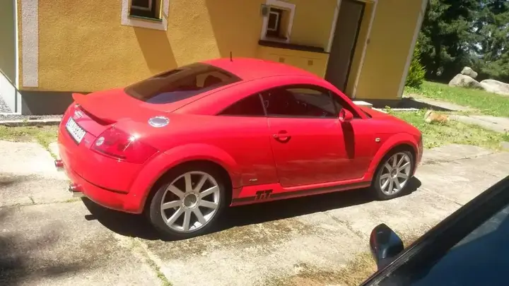 Audi Tt 2001 photo 2