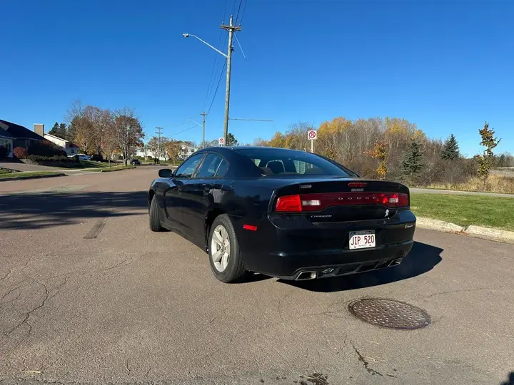 Dodge Charger 2012 photo 4