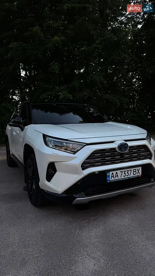 Toyota Rav4 2020 photo 3