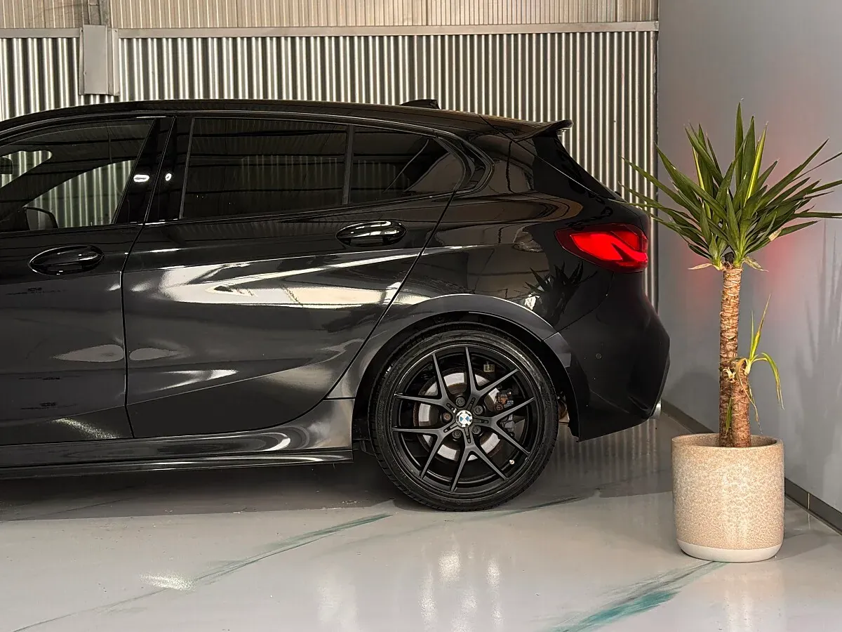 BMW 1 Series 2019 photo 3