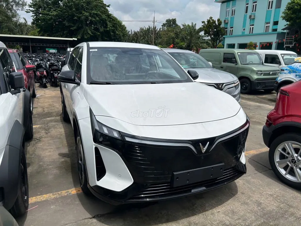 Vinfast Vf8 2026 photo 2