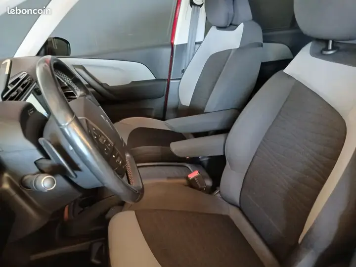 Citroen C4 Picasso 2013 photo 3