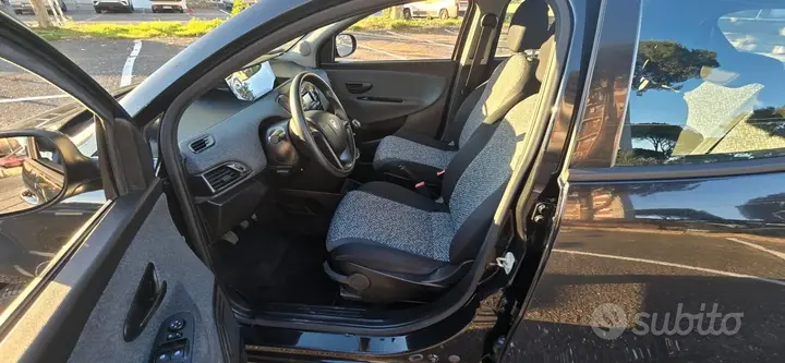 Lancia Ypsilon 2022 photo 5