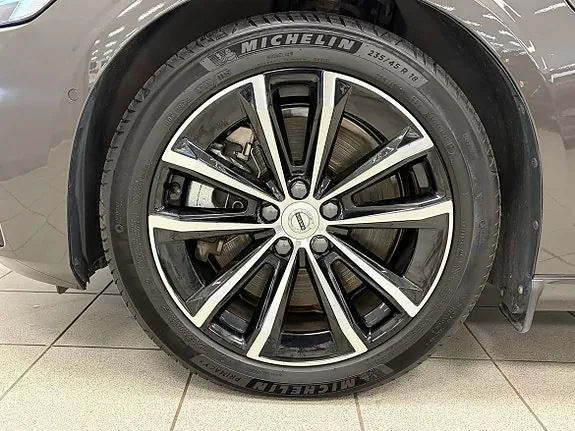 Volvo V60 2025 photo 5