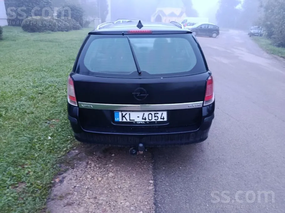Opel Astra 2006 photo 2