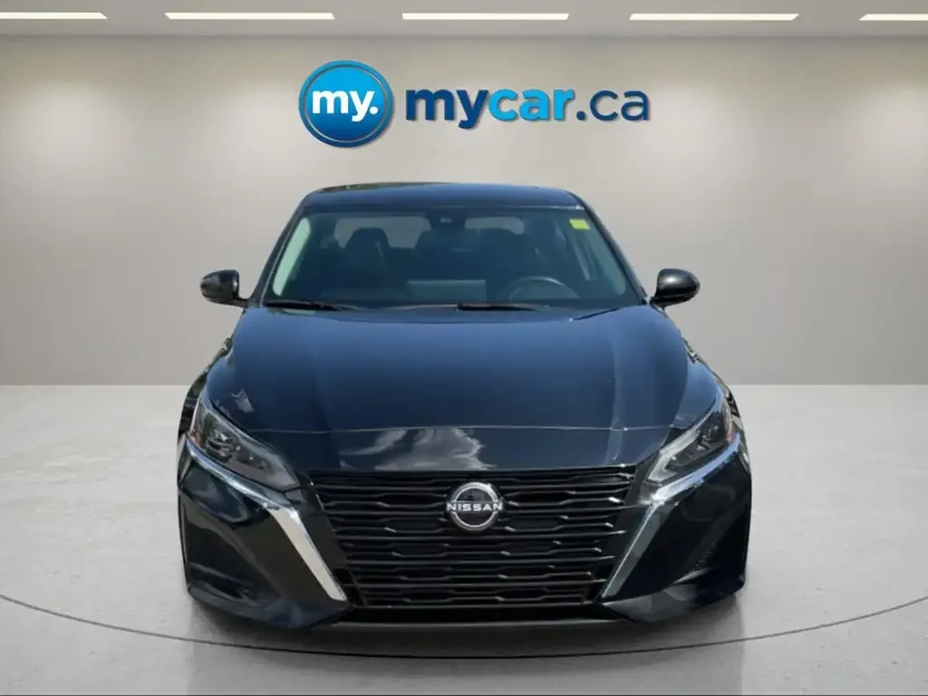 Nissan Altima 2025 photo 2