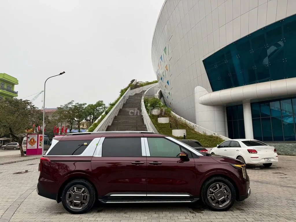 Kia Carnival 2025 photo 2