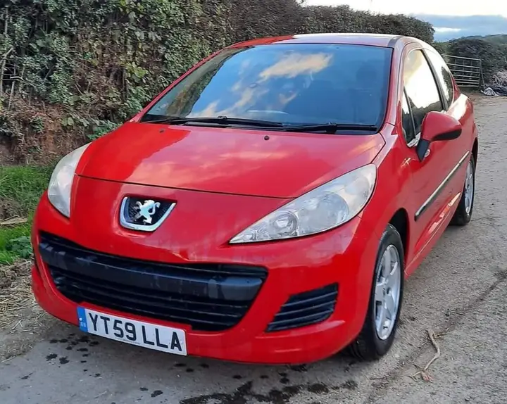 Peugeot 207 2009 photo 2