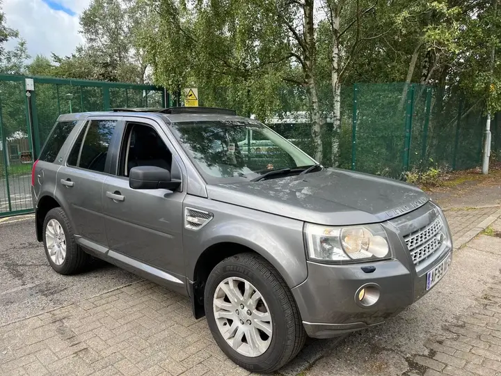 Land Rover Freelander 2