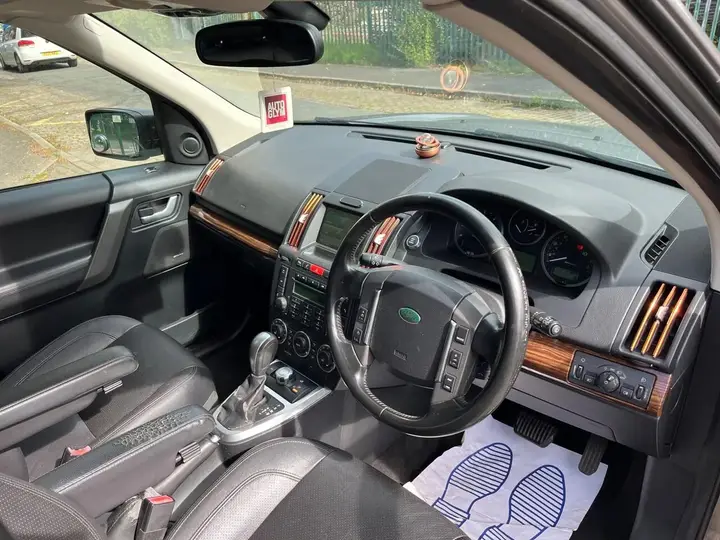 Land Rover Freelander 2 2009 photo 3