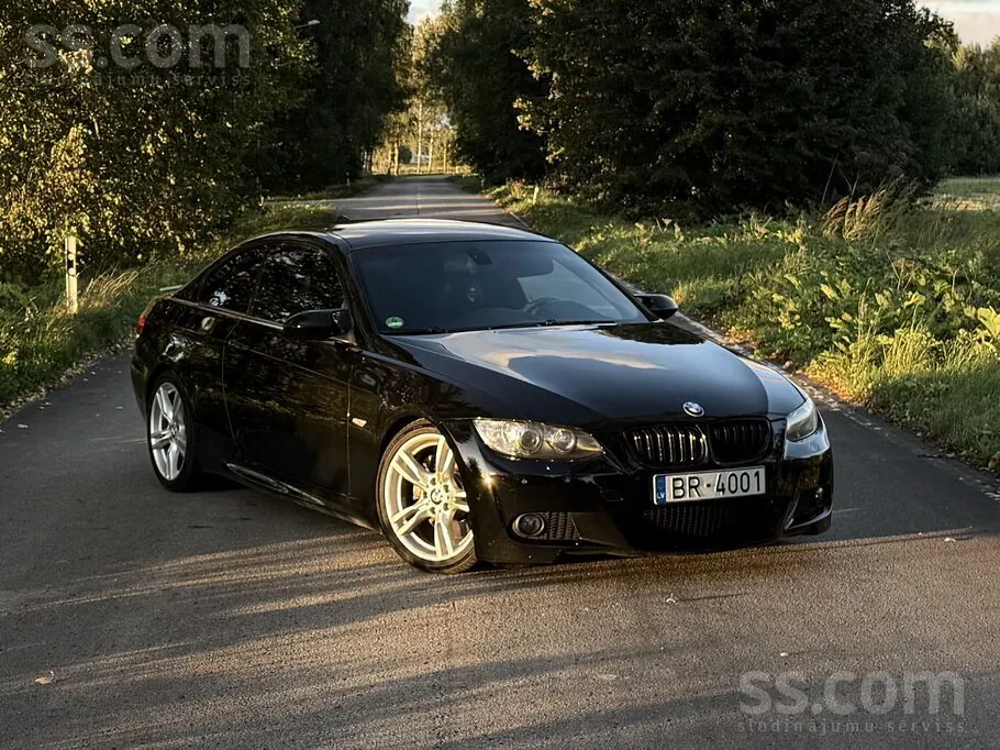 BMW 330 2007 photo 2