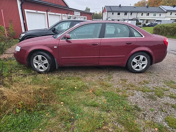 Audi A4 2005 photo 2
