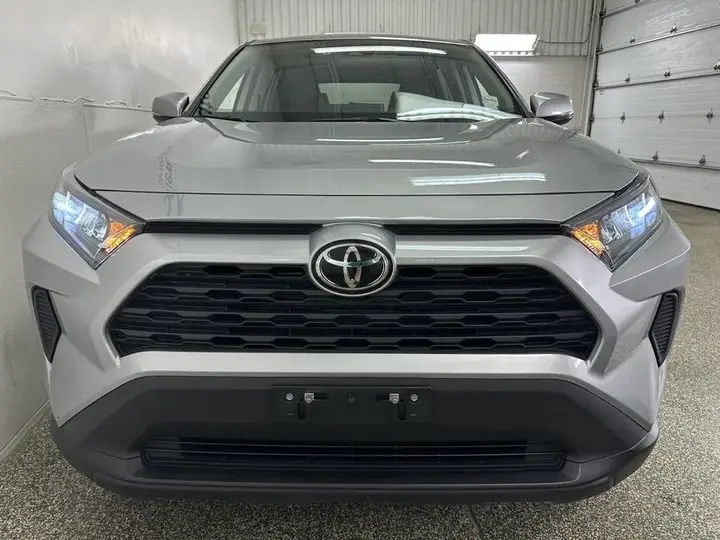 Toyota Rav4 2024 photo 2