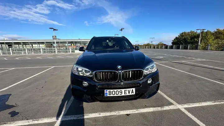 BMW X5 2018 photo 2