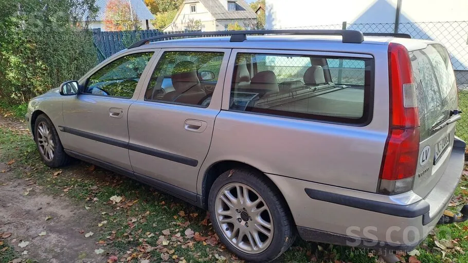 Volvo V70 2002 photo 3