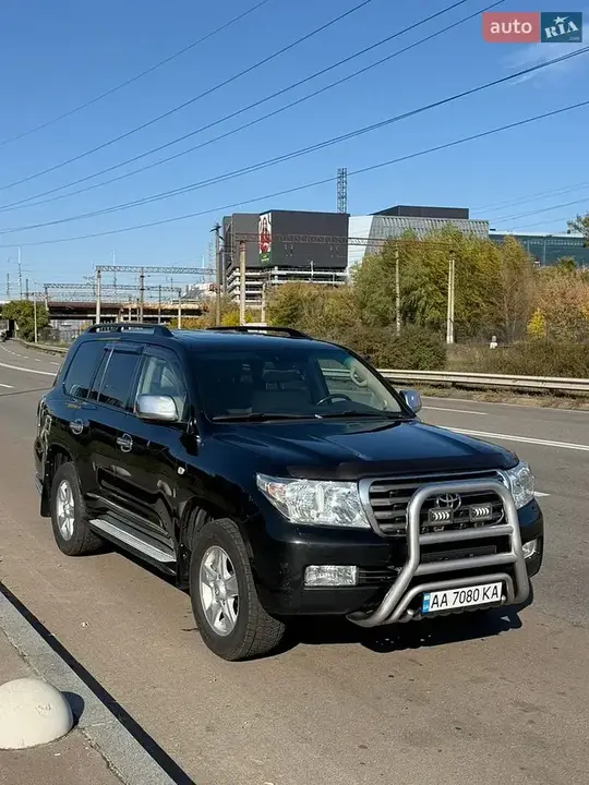 Toyota Land Cruiser