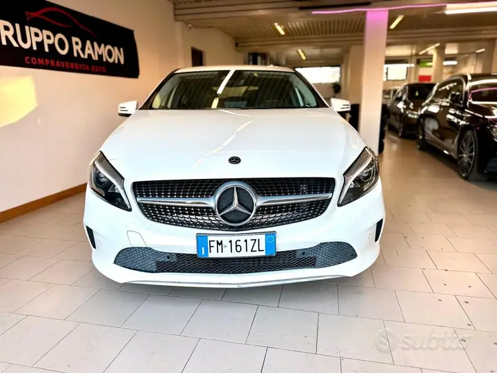 Mercedes-Benz A 180 2018 photo 2