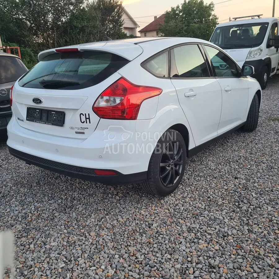Ford Focus 2013 photo 4