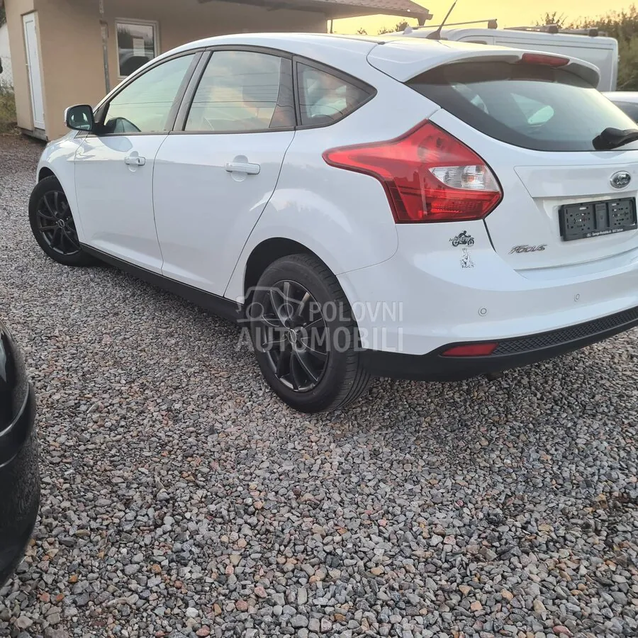 Ford Focus 2013 photo 5